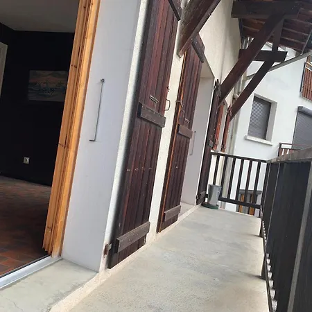 Appartement Centre Village , Pied Des Pistes, 42 M2 , Balcon Sud Vue Montagne